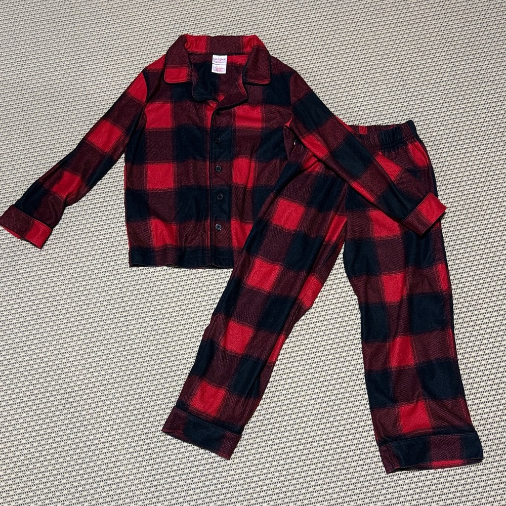 XS (4/5) Cat & Jack Red and Black Plaid Kids Pajama Set